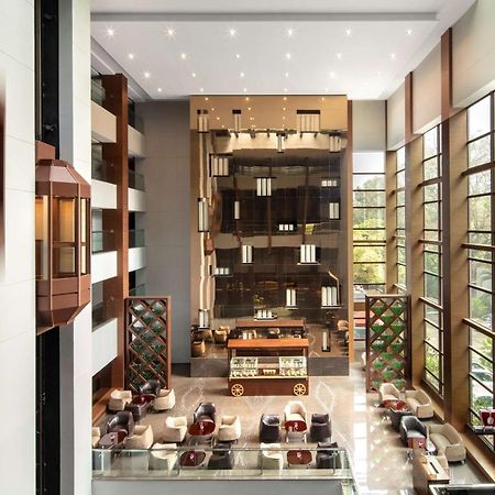 Radisson Blu Atria Bengaluru Hotel Екстериор снимка The lobby of the hotel